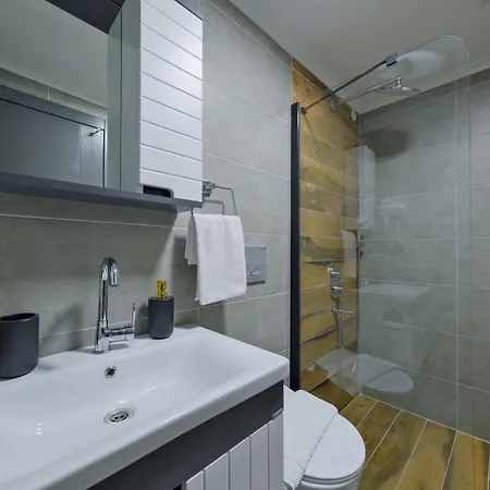 Light * 费特希耶