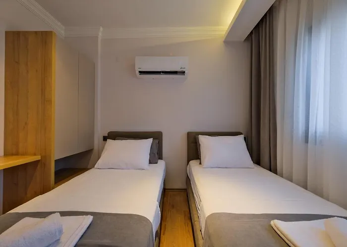 Light * Φετιγιέ